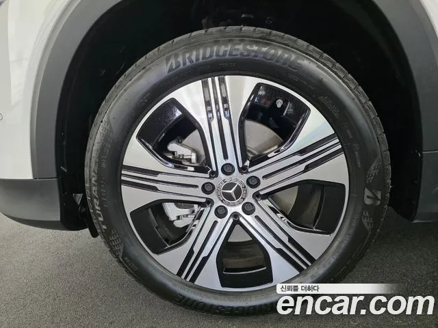 Mercedes-Benz EQB X243 — Фото автомобиля 5