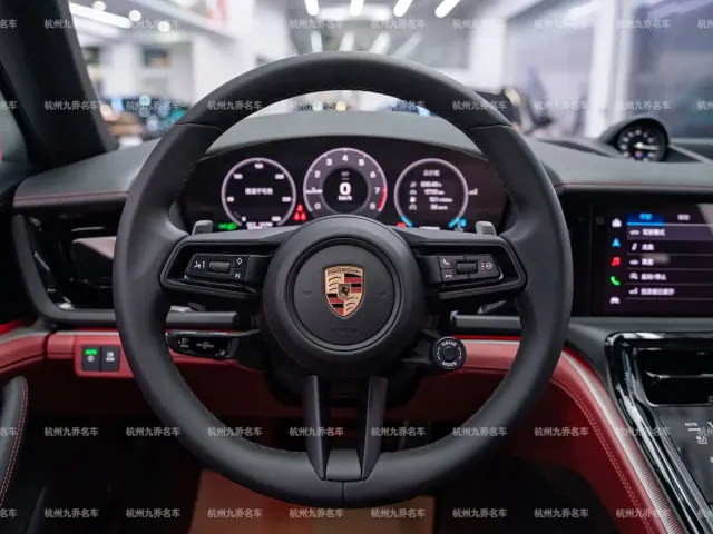 Porsche Panamera — Фото автомобиля 19