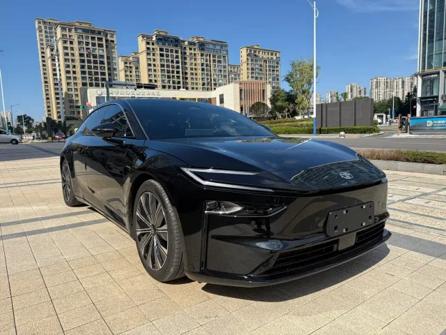 Toyota BoZhi 7 — Фото автомобиля 3