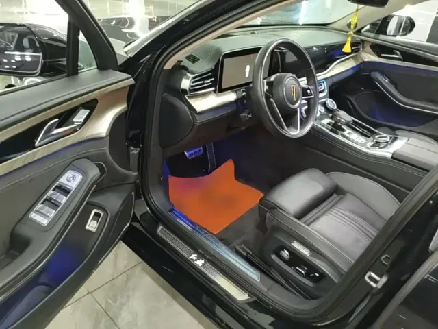 Hongqi H9 — Фото автомобиля 15
