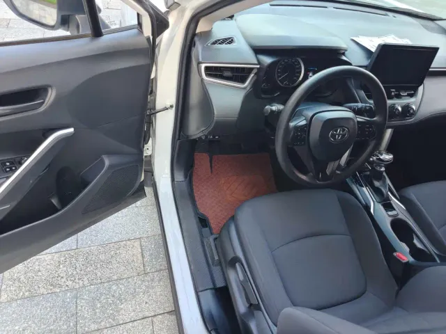 Toyota Corolla Cross — Фото автомобиля 10