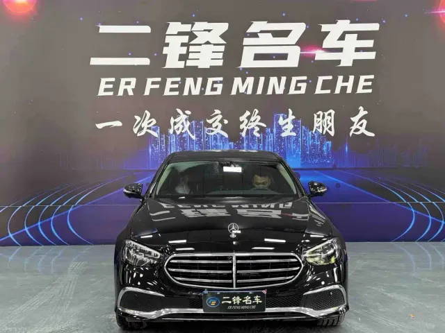 Mercedes-Benz E-Class — Фото автомобиля 2