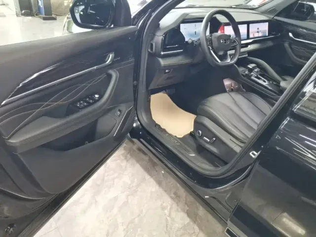 Geely Xingyue L — Фото автомобиля 15