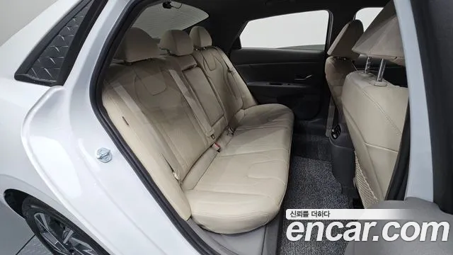 Hyundai Avante — Фото автомобиля 17