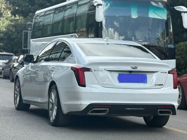 Cadillac CT5 — Фото автомобиля 16
