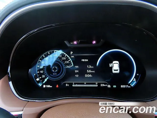 Genesis GV70 2.5T Бензин AWD — Фото автомобиля 9