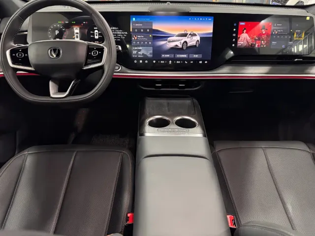 Changan CS75 Plus — Фото автомобиля 14