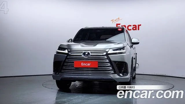 Lexus LX — Фото автомобиля 3