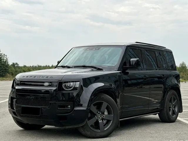 Фотография автомобиля — Land Rover Defender