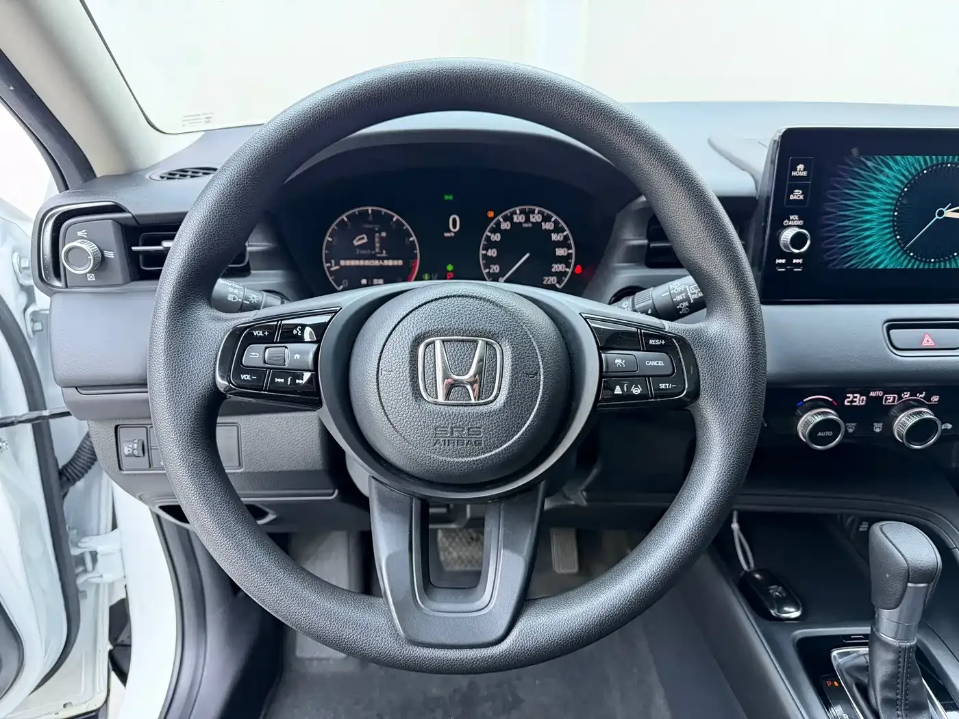 Honda Vezel 2023 1.5L CVT Technology Edition — Фото автомобиля 11