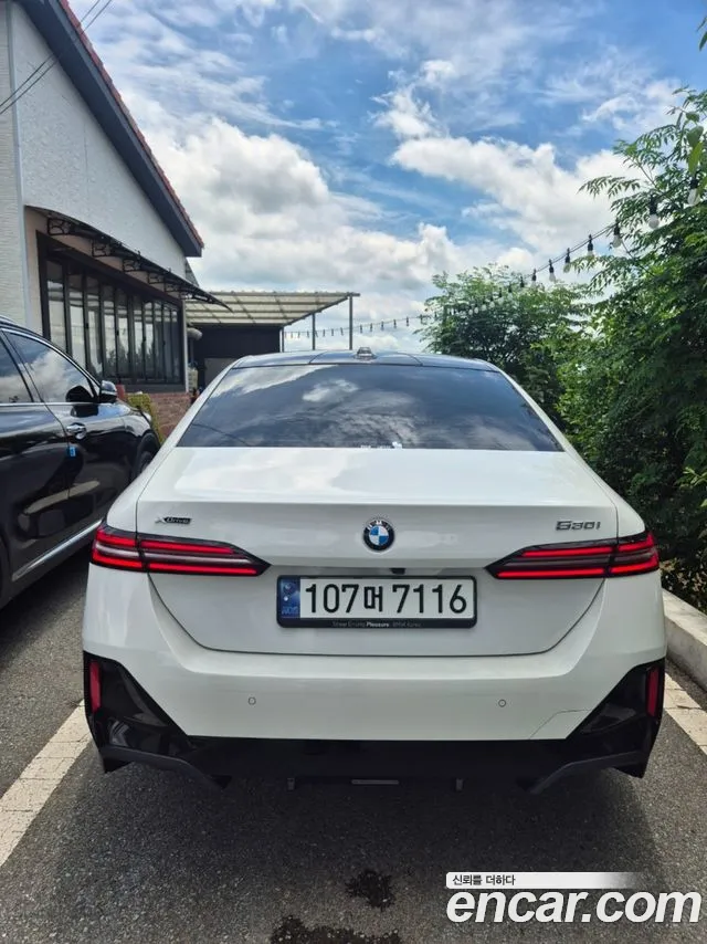 BMW 5-Series 5 серия (G60) 530i xDrive M Sport Pro Special Edition — Фото автомобиля 3