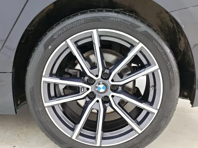 BMW 3 Series — Фото автомобиля 17