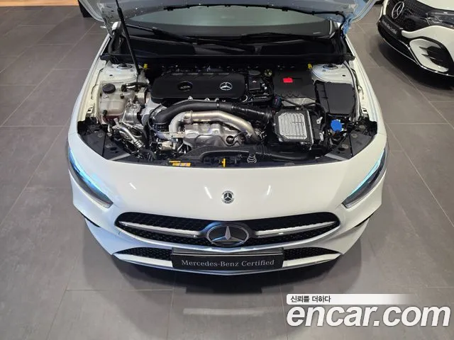 Mercedes-Benz A-Class W177 — Фото автомобиля 6