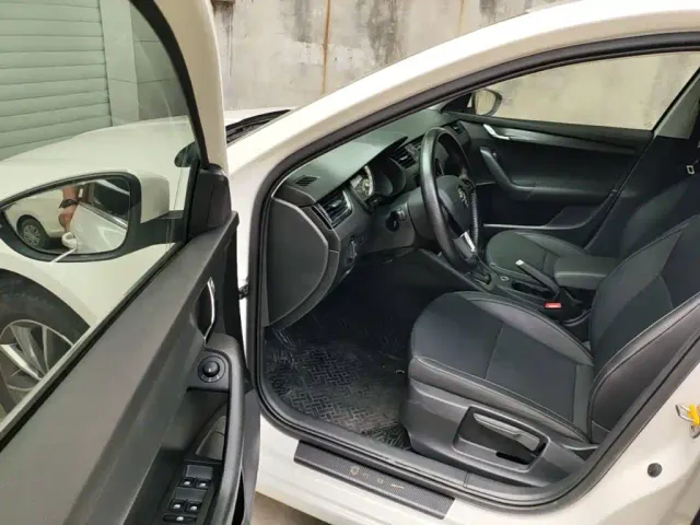 Skoda Octavia — Фото автомобиля 15