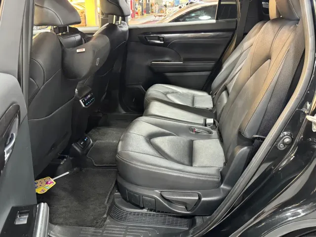 Toyota Crown Kluger — Фото автомобиля 7