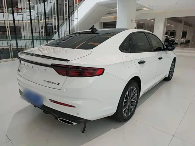 Geely Xingrui — Фото автомобиля 6
