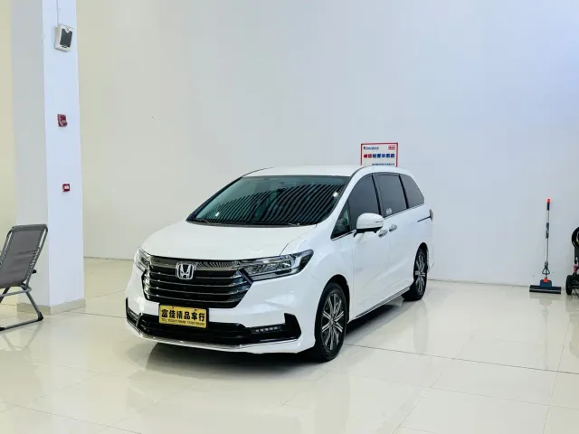 Honda Odyssey — Фото автомобиля 3
