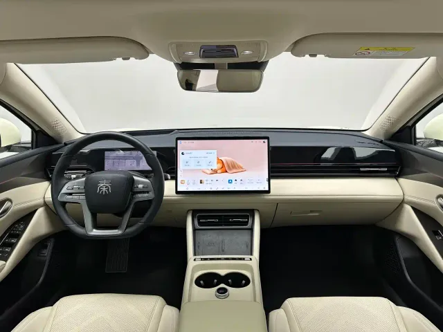BYD Qin L — Фото автомобиля 15