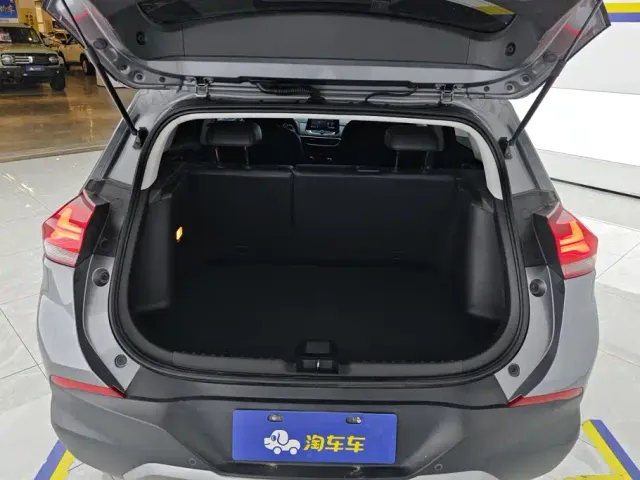 Chevrolet Trax — Фото автомобиля 3