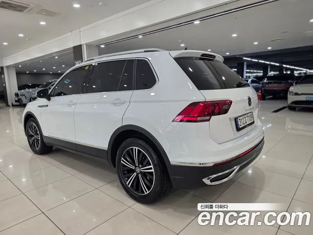 Volkswagen Tiguan Generation 2 — Фото автомобиля 4