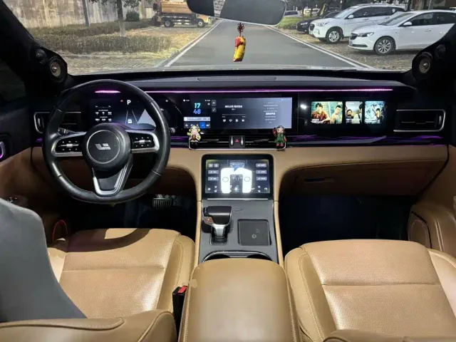 Li Auto ONE — Фото автомобиля 9