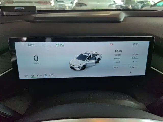 Geely Galaxy L6 — Фото автомобиля 11