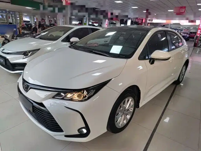 Фотография автомобиля — Toyota Corolla