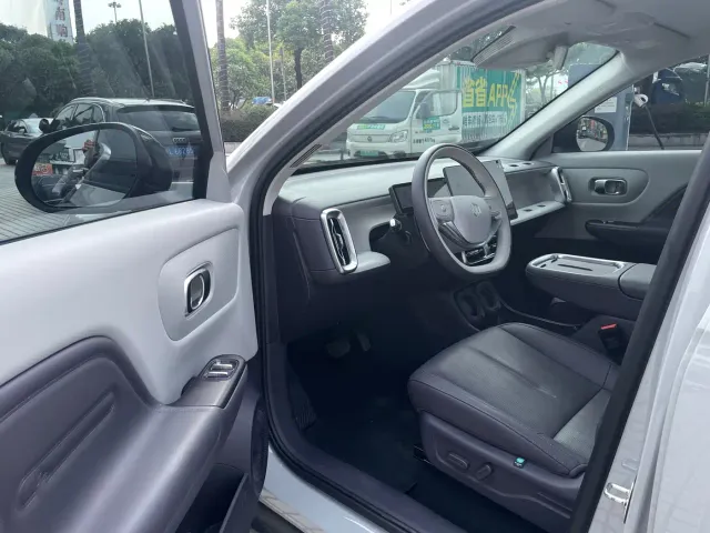 Leapmotor B10 — Фото автомобиля 18