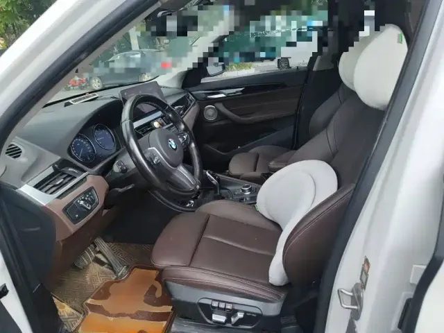 BMW BMW X1 2022 sDrive25Li Leading — Фото автомобиля 11
