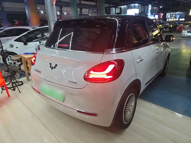 Wuling Bingo — Фото автомобиля 6