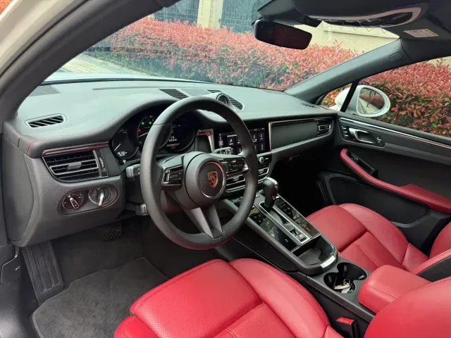 Porsche Macan — Фото автомобиля 9