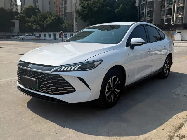 Фотография автомобиля — BYD Qin PLUS