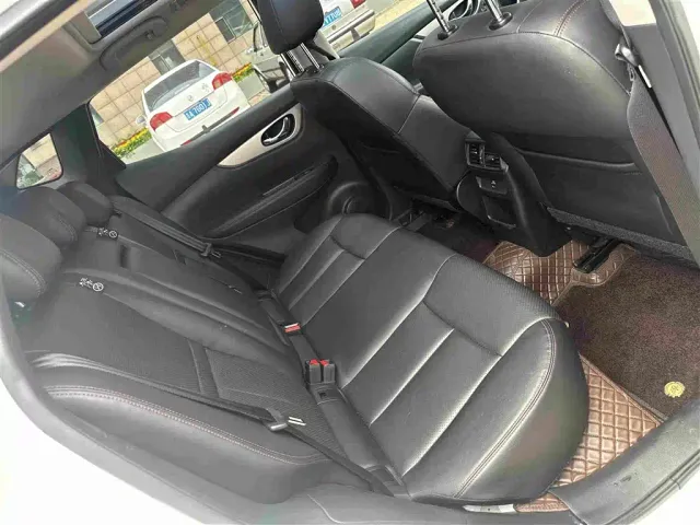 Nissan Qashqai — Фото автомобиля 14
