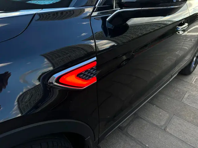 Hongqi HS5 — Фото автомобиля 17