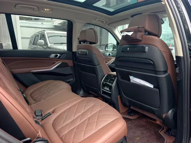 BMW X7 — Фото автомобиля 15