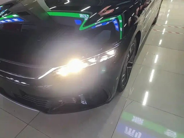 BYD Han — Фото автомобиля 23