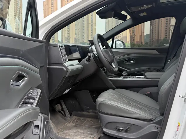 BYD Song L DM-i — Фото автомобиля 14