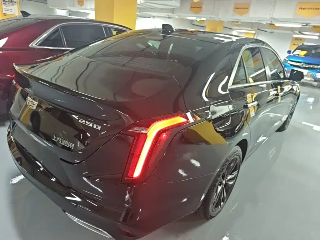 Cadillac Cadillac CT4 2023 25T Luxury Model — Фото автомобиля 6