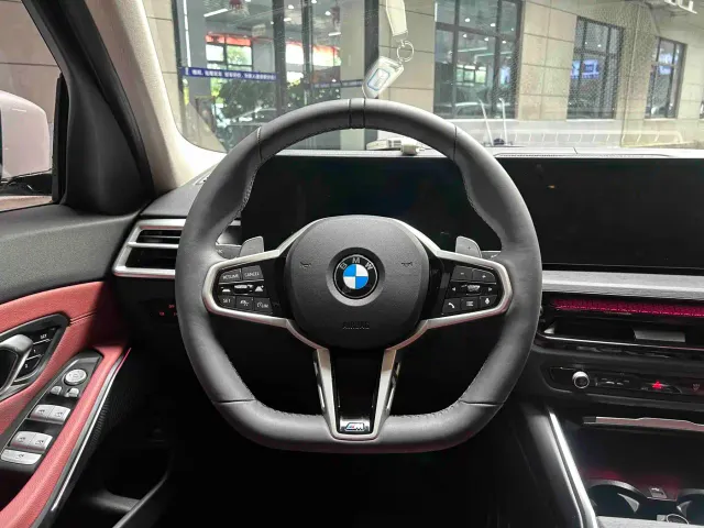 BMW 3 Series — Фото автомобиля 13