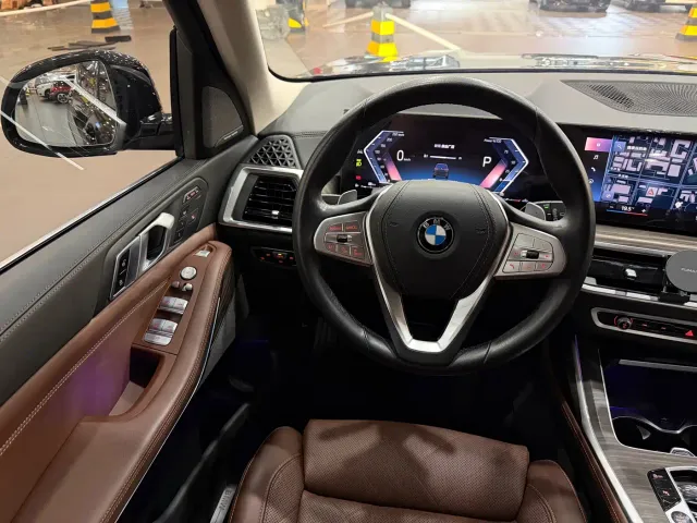 BMW X7 — Фото автомобиля 9