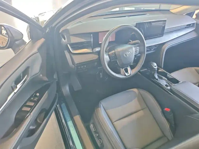 Toyota Camry — Фото автомобиля 11