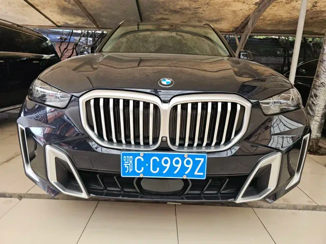 BMW X5 — Фото автомобиля 2