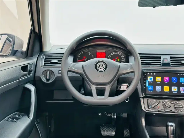 Volkswagen Santana — Фото автомобиля 17