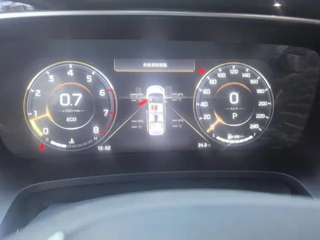 GAC Trumpchi M8 — Фото автомобиля 14
