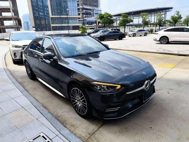 Mercedes-Benz C-Class — Фото автомобиля 3