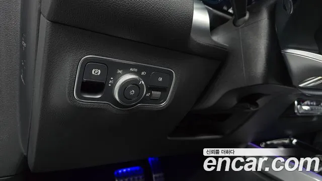 Mercedes-Benz GLB-Class — Фото автомобиля 14