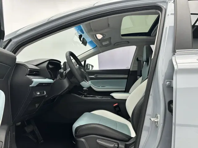 Geely Emgrand S — Фото автомобиля 5