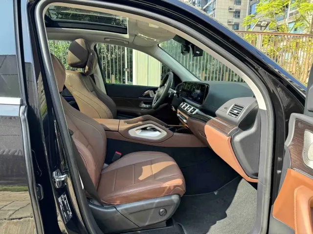 Mercedes-Benz GLE-Class — Фото автомобиля 23
