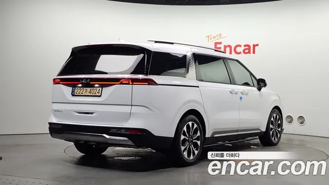 Kia Canival Carnival 4 поколение Дизель 7 мест Signature — Фото автомобиля 2