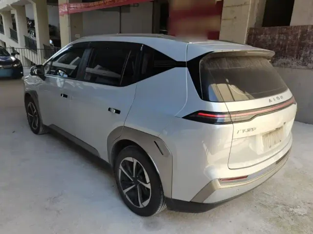 GAC Aion Y — Фото автомобиля 4